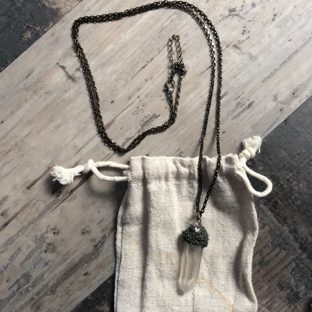 Reposh - crystal necklace